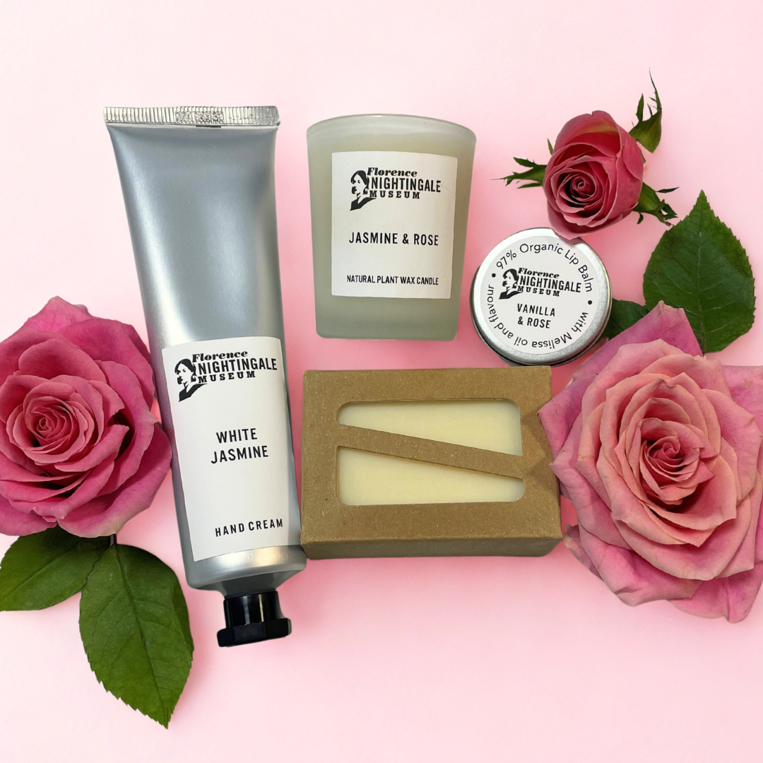 Florence Nightingale Museum Jasmine and Rose Candle - Image 3