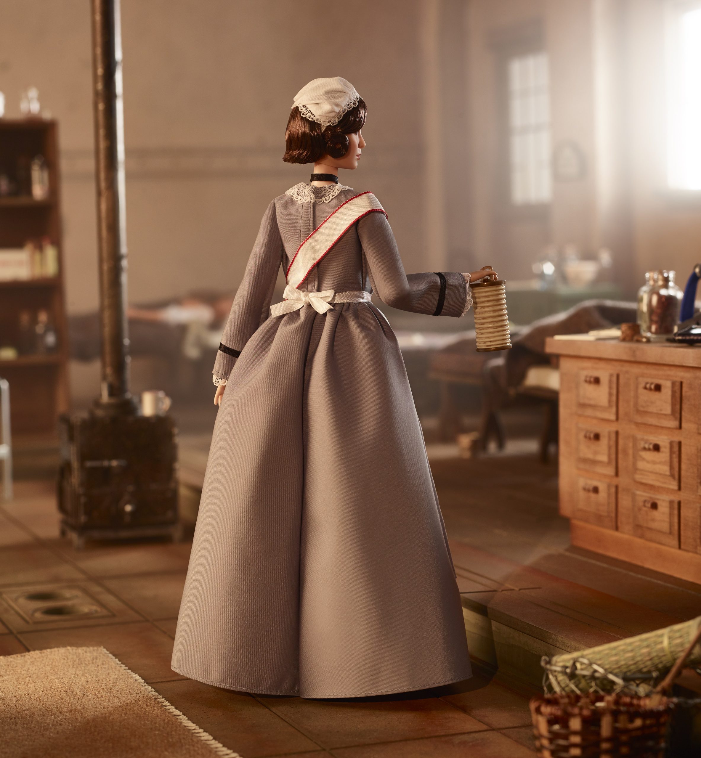 NEW /& SEALED! Barbie Inspiring Women Series Florence Nightingale Doll